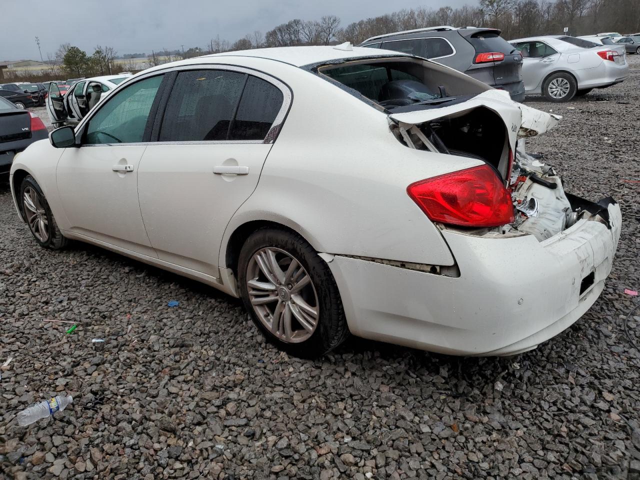 2011 Infiniti G - Image 2
