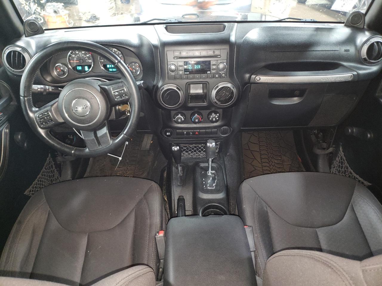 2013 Jeep Wrangler - Image 8
