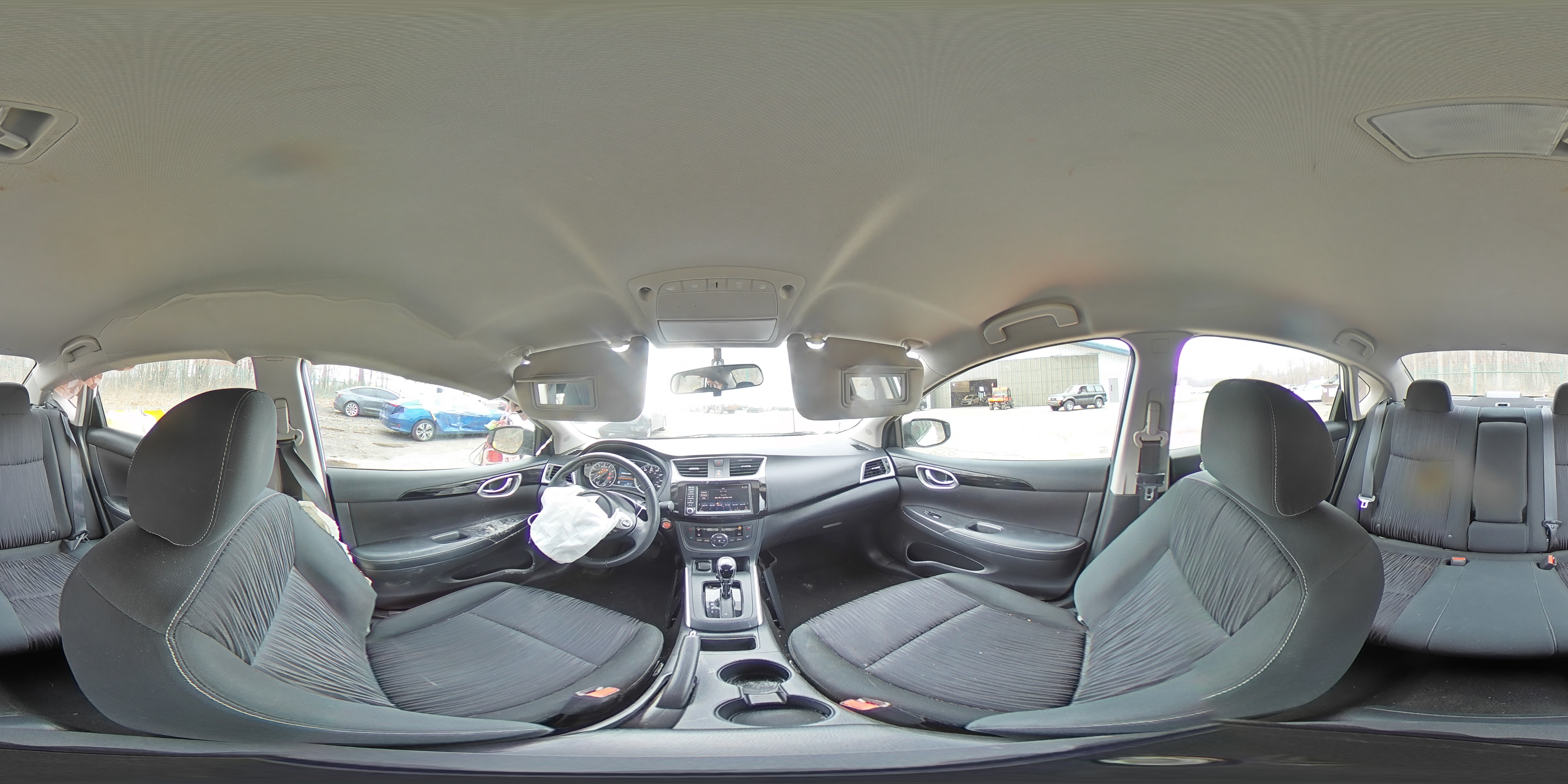 2019 Nissan Sentra - Image 13