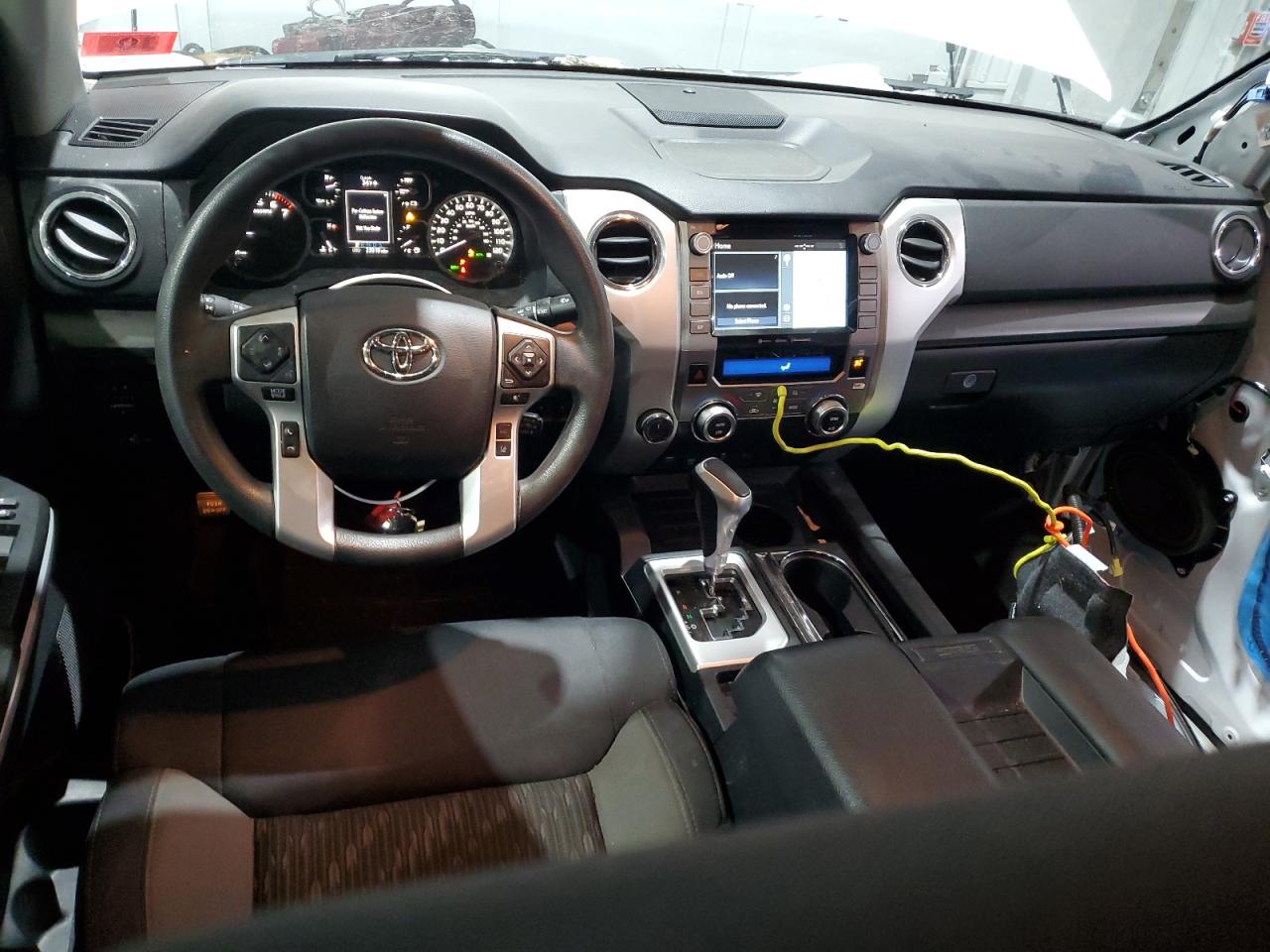 2021 Toyota Tundra - Image 8