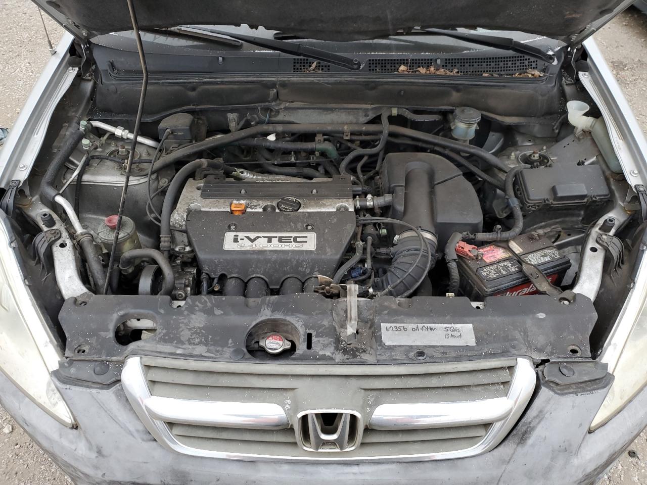 2004 Honda CR-V - Image 11