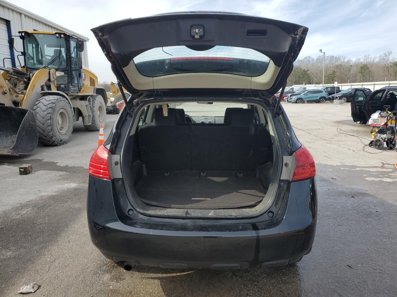 2015 Nissan Rogue - Image 6