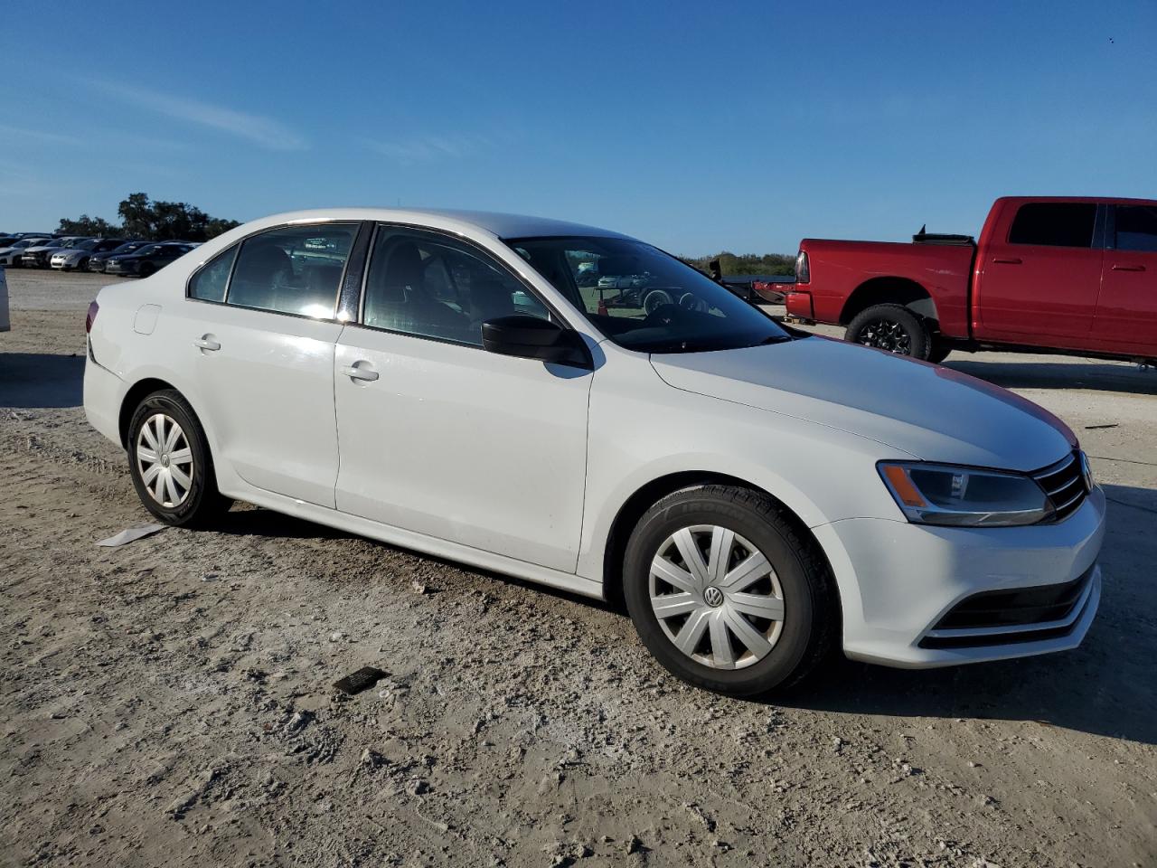 2016 Volkswagen Jetta - Image 4