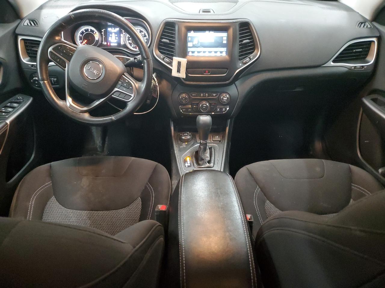 2019 Jeep Grand Cherokee - Image 8