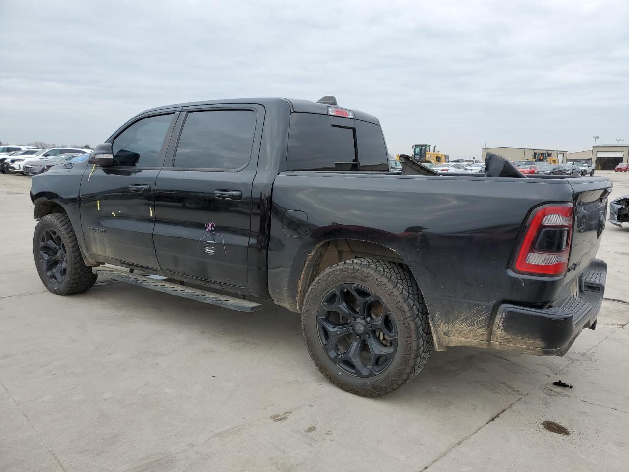 2019 RAM 1500 - Image 2