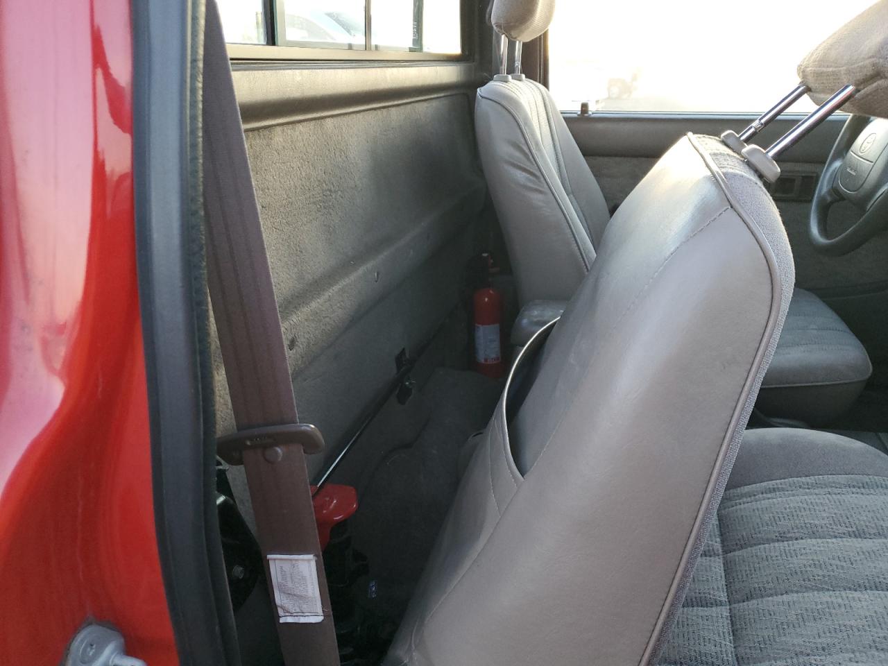 1999 Toyota Tacoma - Image 10