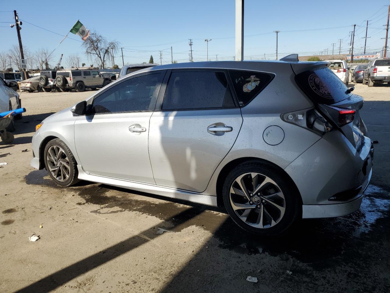 2018 Toyota Corolla - Image 2