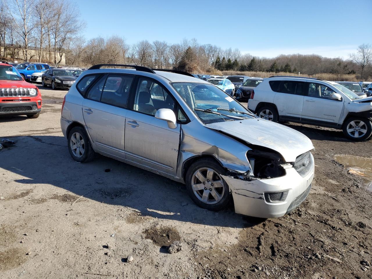 2009 Kia Rondo - Image 4