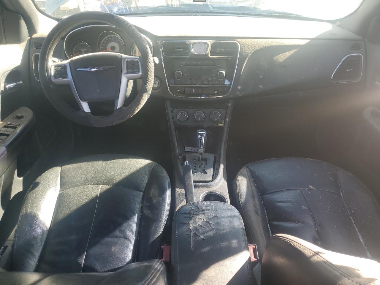 2012 Chrysler 200 - Image 8