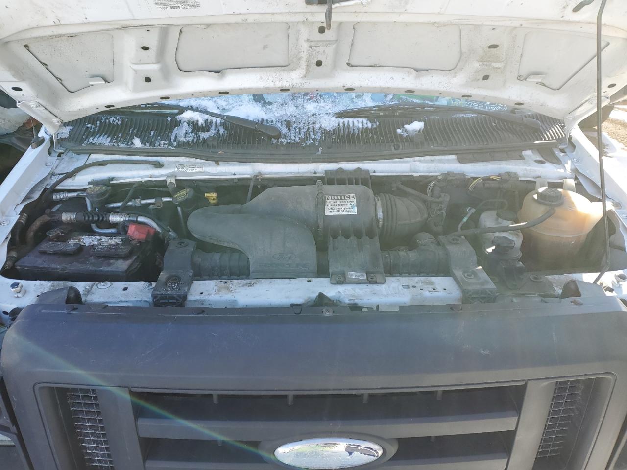 2015 Ford Econoline - Image 12