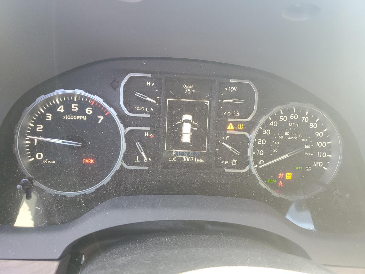 2021 Toyota Tundra - Image 9