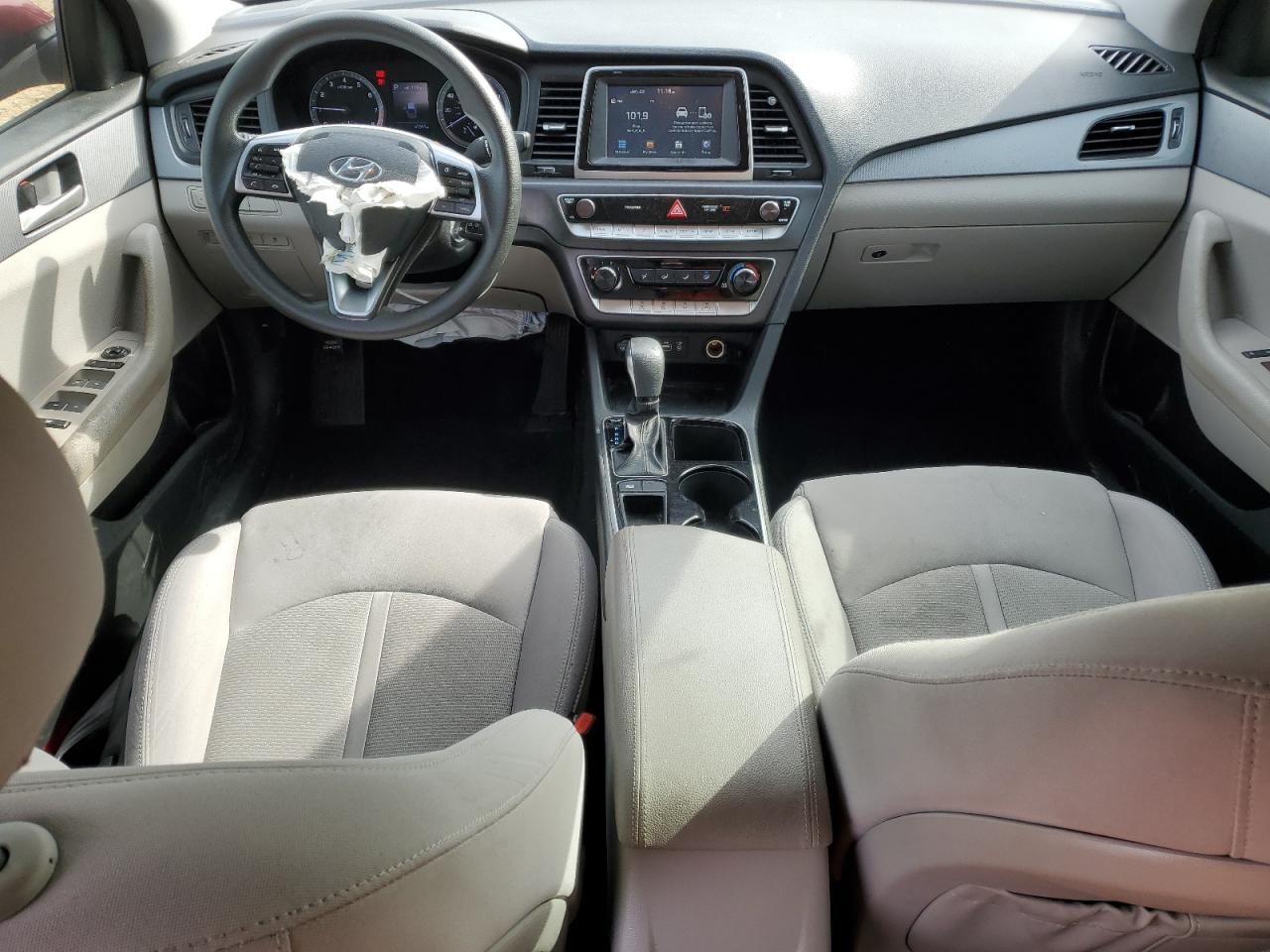 2019 Hyundai Sonata - Image 8