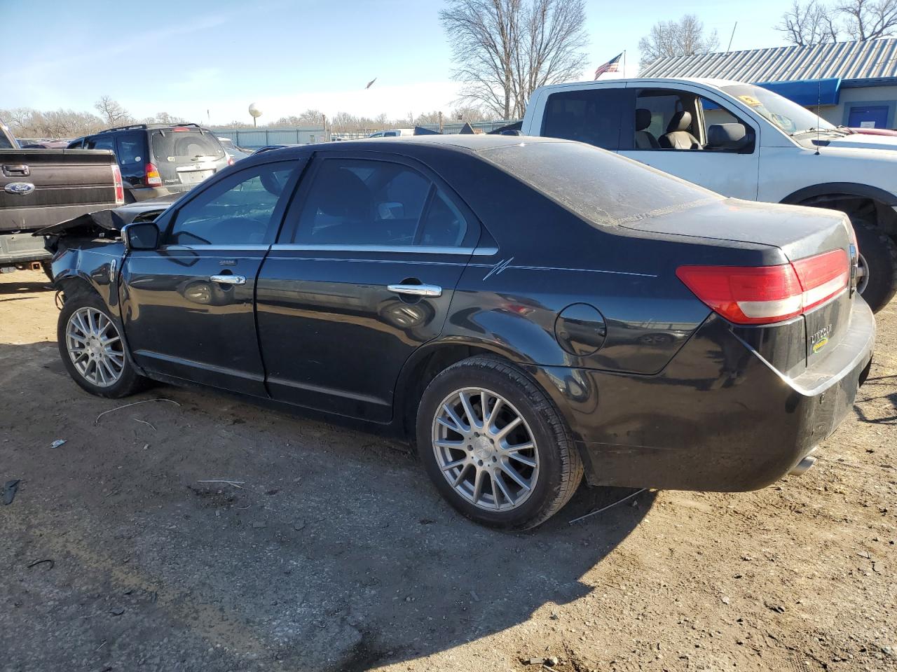 2012 Lincoln MKZ - Image 2