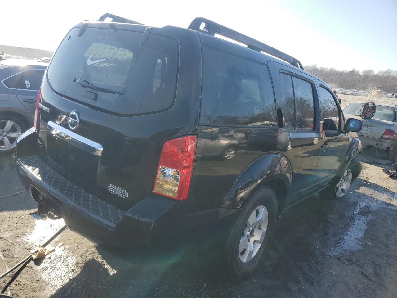 2008 Nissan Pathfinder - Image 3