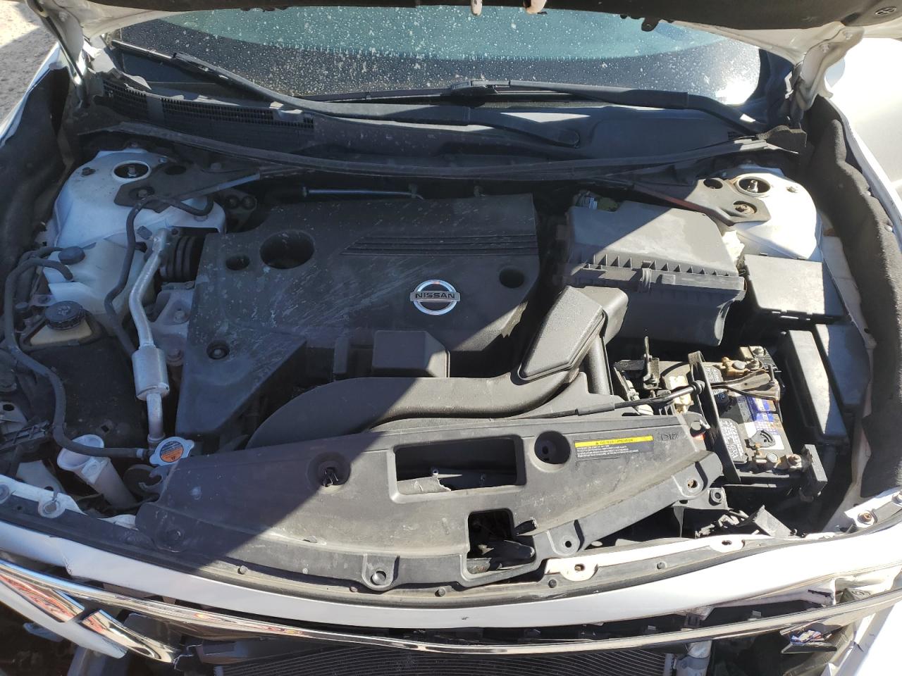 2015 Nissan Altima - Image 12