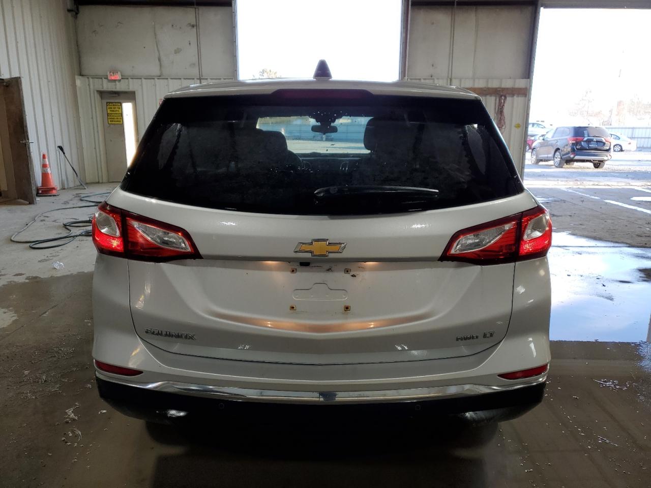 2020 Chevrolet Equinox - Image 6