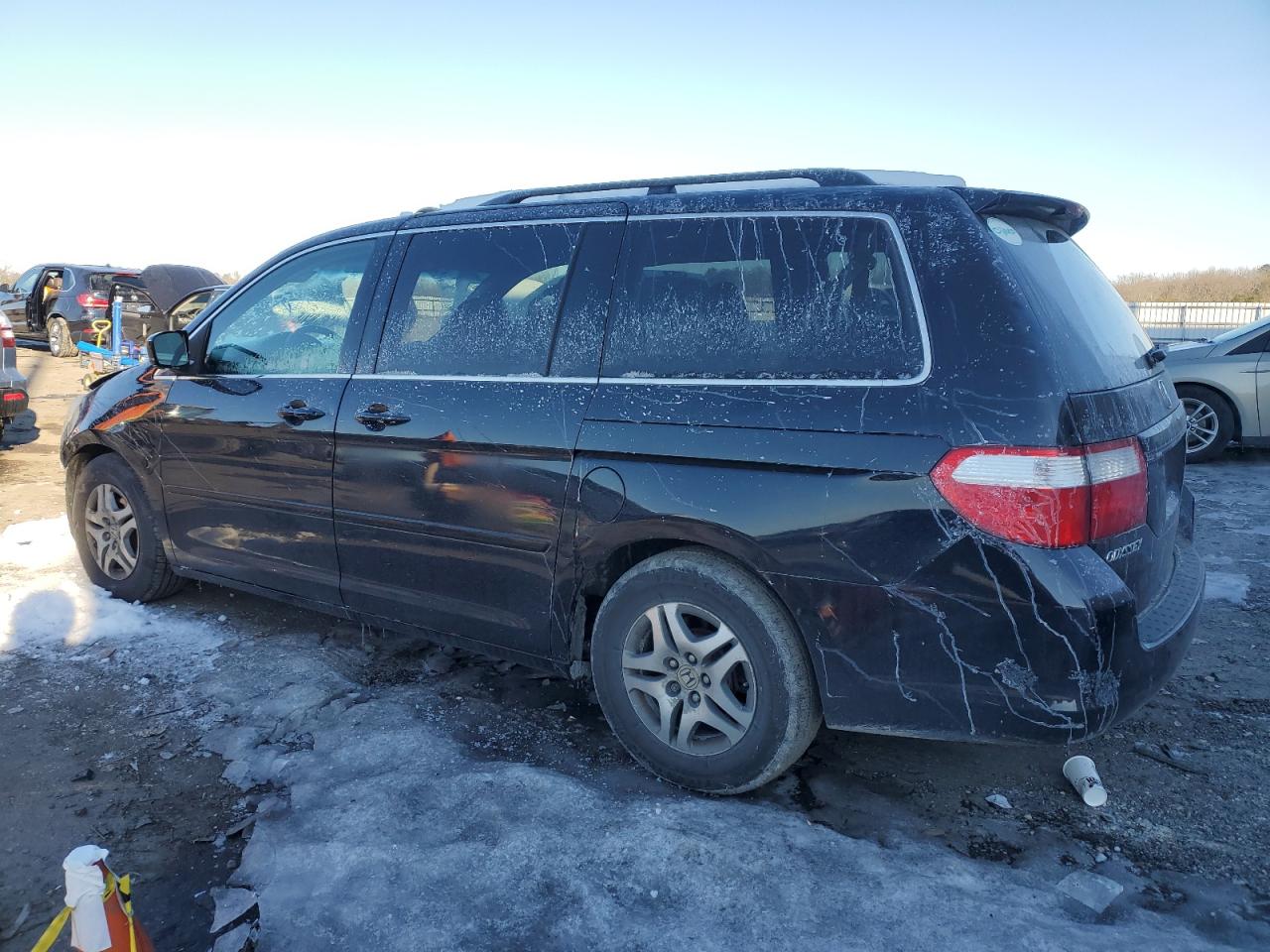 2007 Honda Odyssey - Image 2