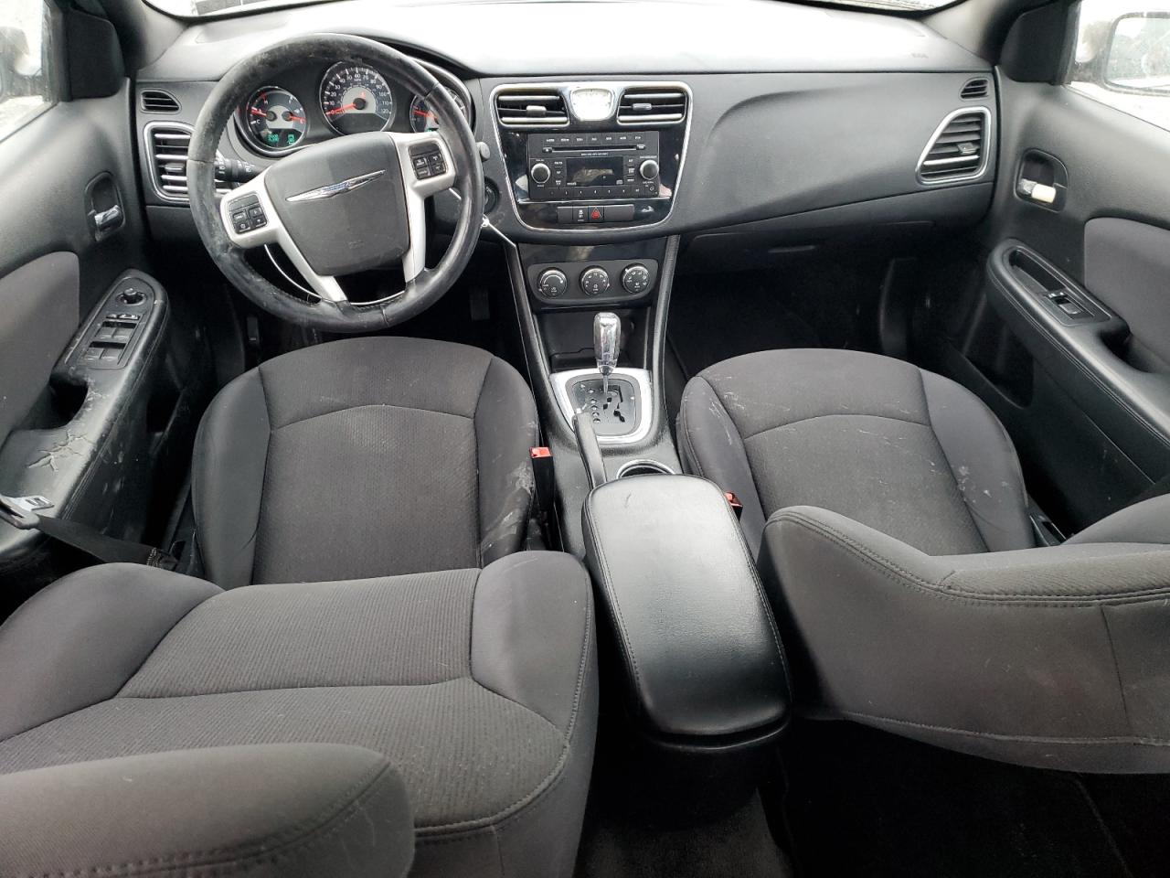 2012 Chrysler 200 - Image 8