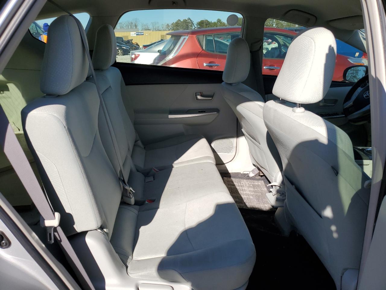 2013 Toyota Prius - Image 10