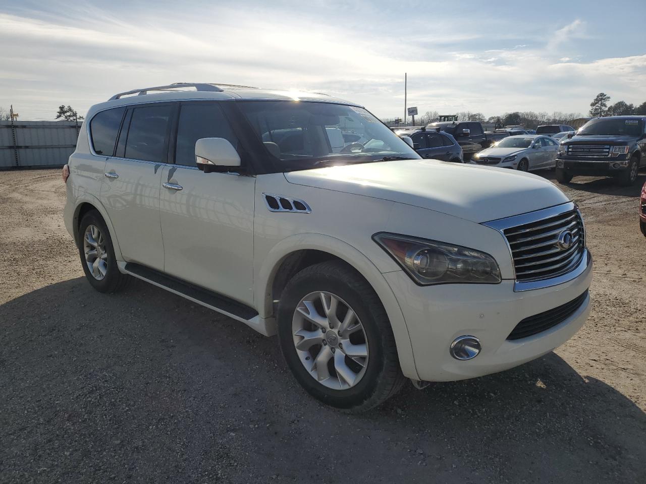 2012 Infiniti QX56 - Image 4