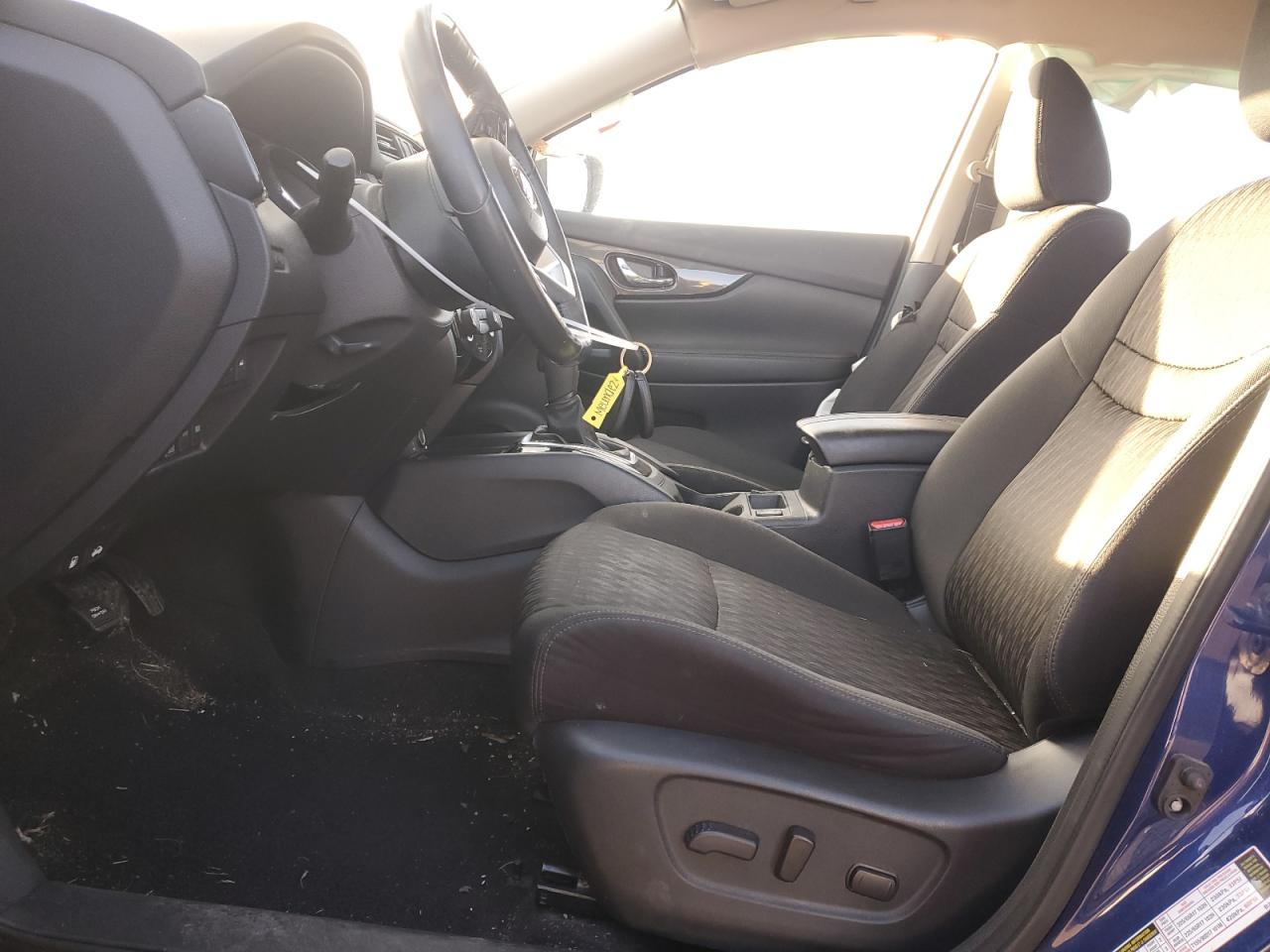 2017 Nissan Rogue - Image 7