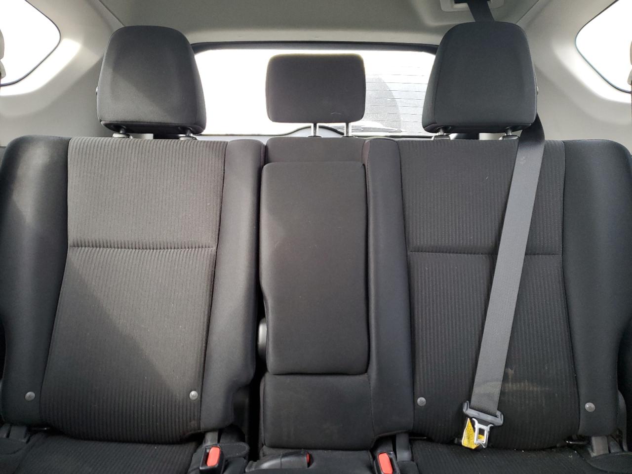 2017 Toyota RAV 4 - Image 10