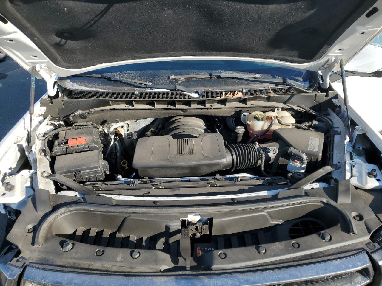 2021 GMC Yukon - Image 12