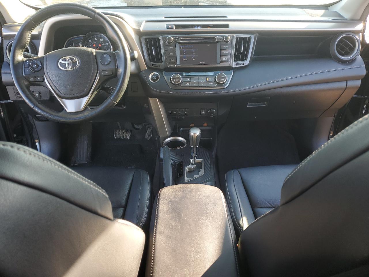 2015 Toyota RAV 4 - Image 8