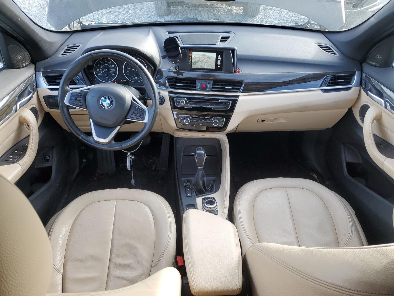 2017 BMW X1 - Image 8