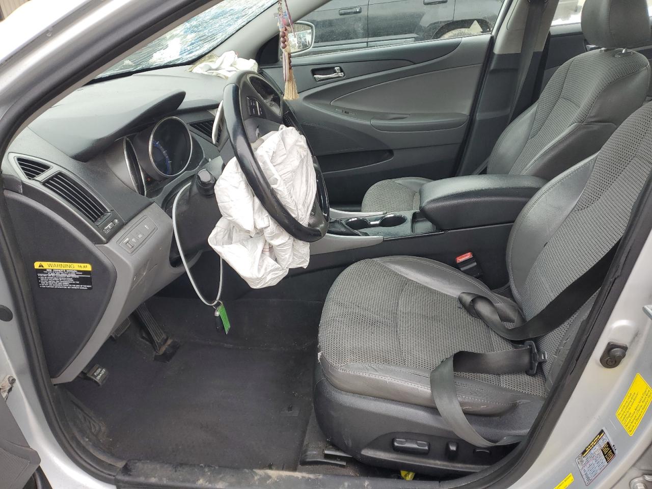 2012 Hyundai Sonata - Image 7