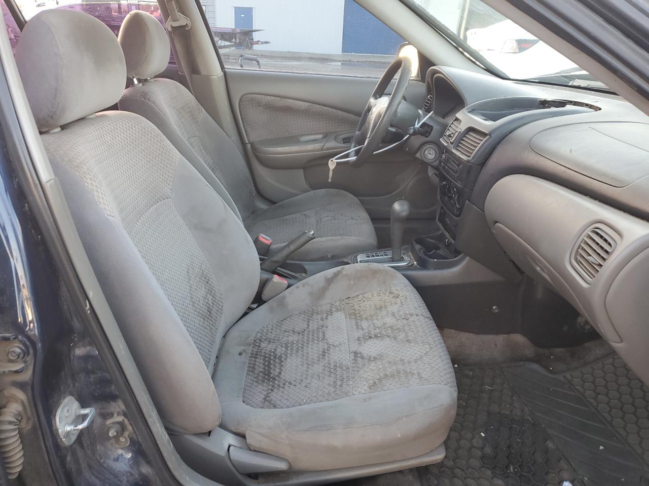 2005 Nissan Sentra - Image 7