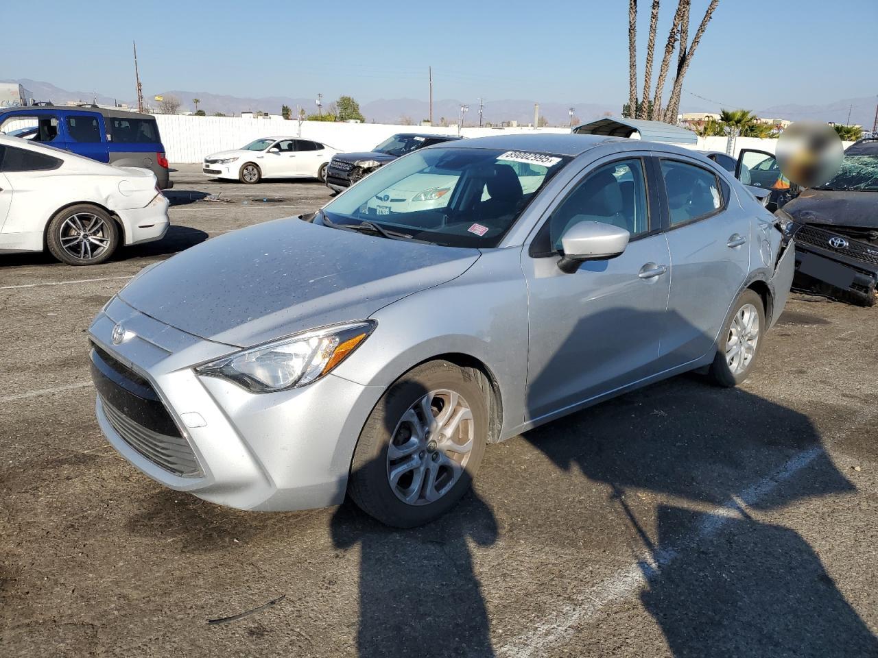 2017 Toyota Yaris - Image 1