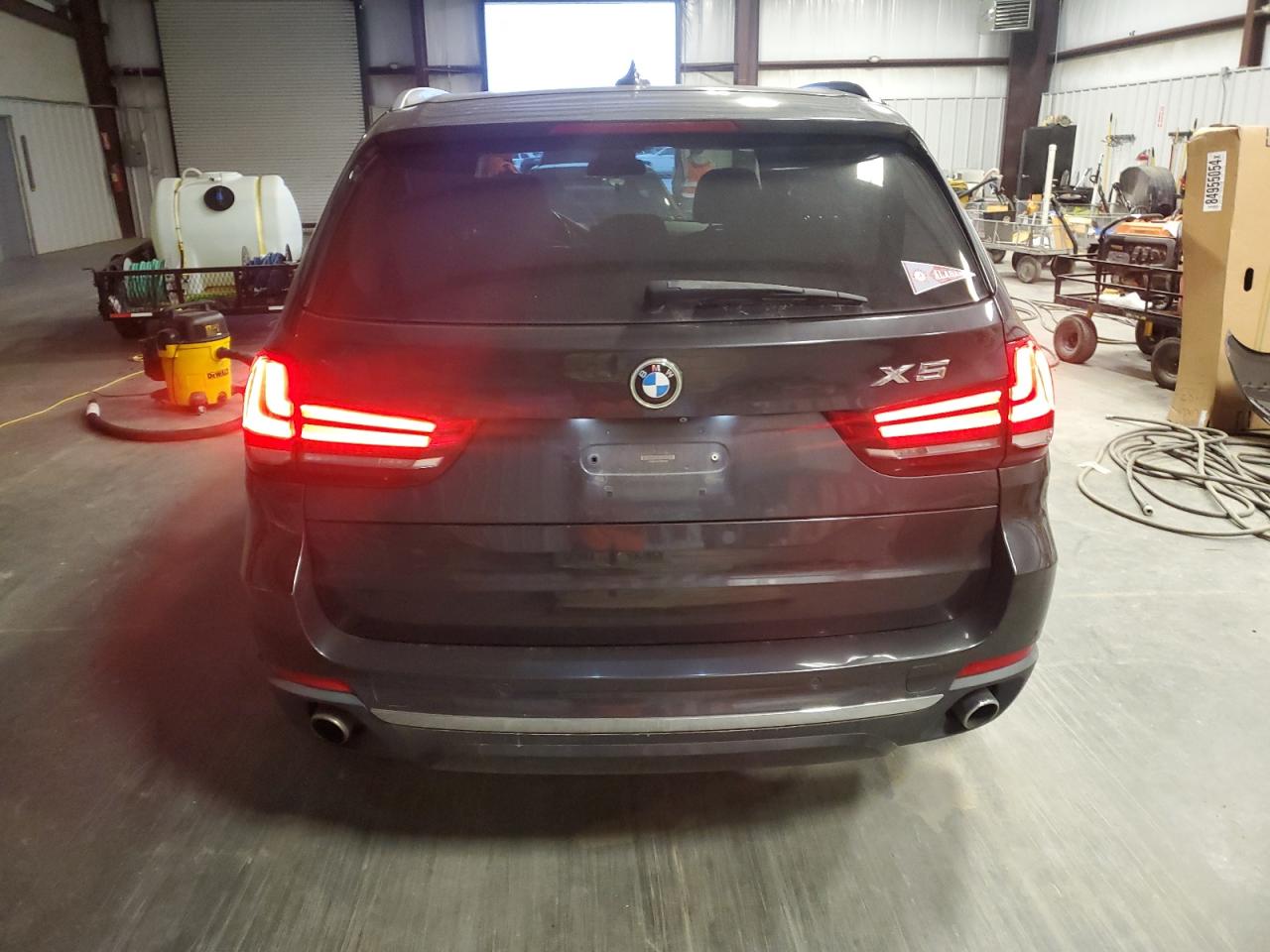 VIN 5UXKR0C54F0K66182 2015 BMW X5 no.6