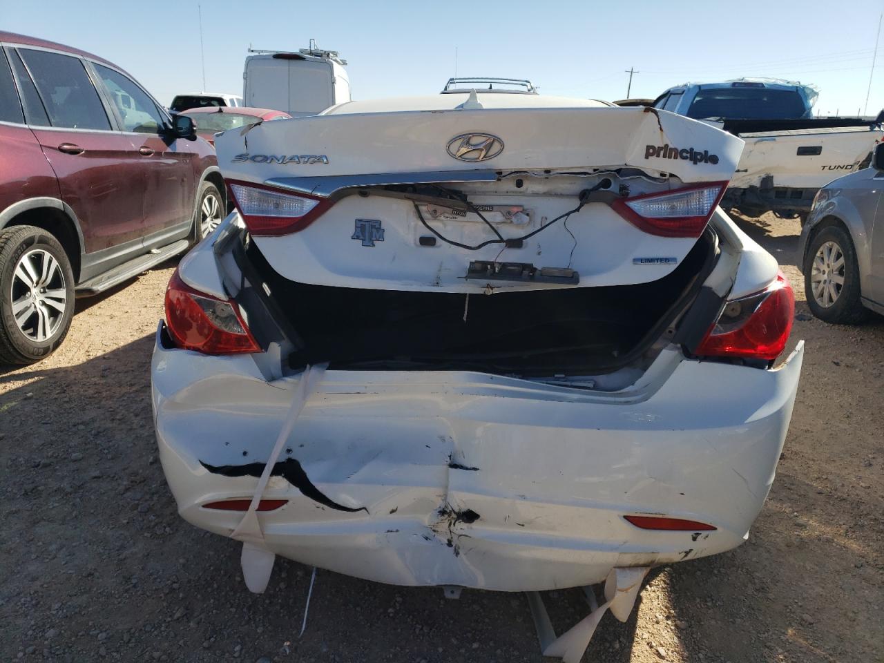 2011 Hyundai Sonata - Image 6