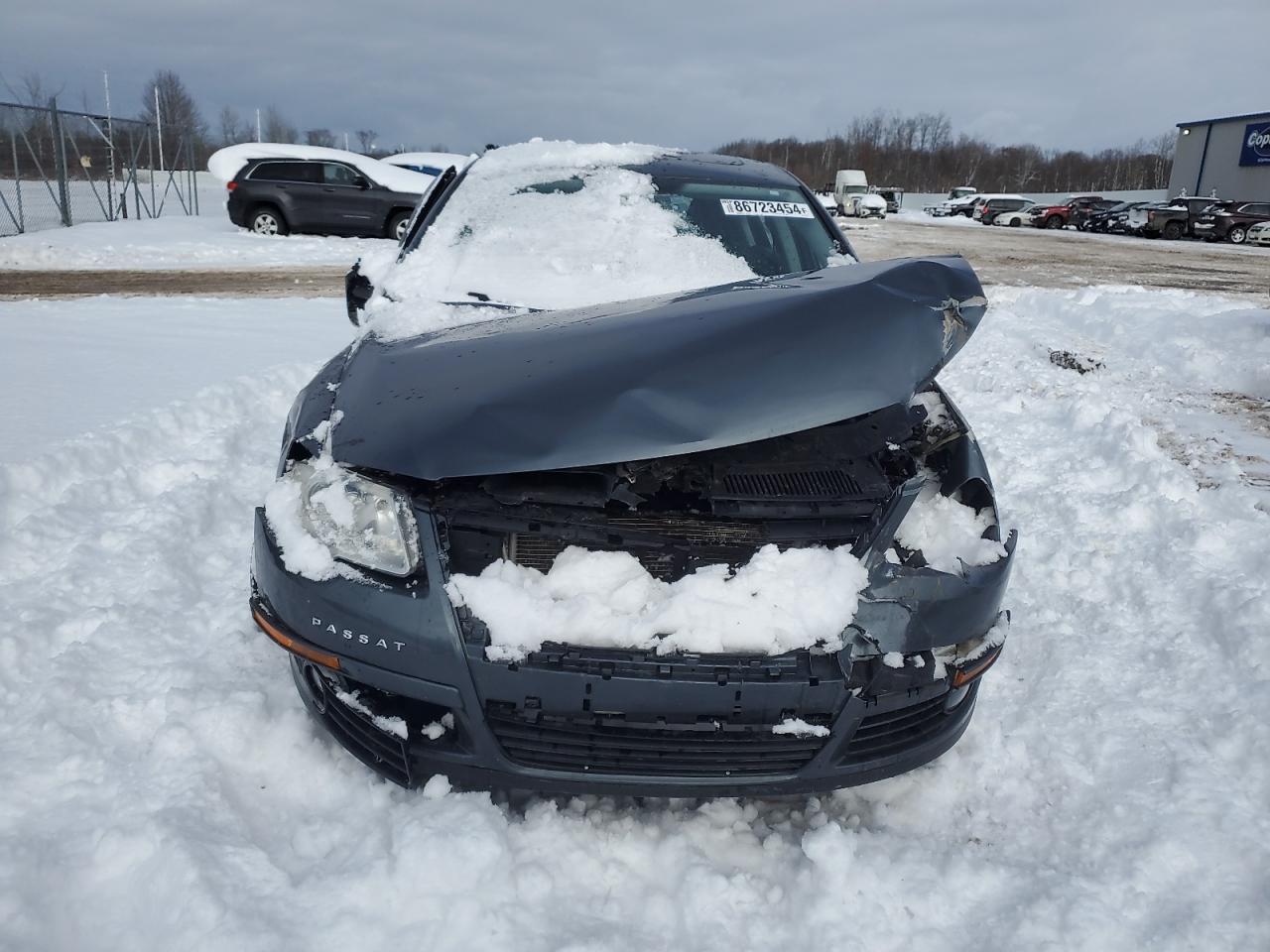 2010 Volkswagen Passat - Image 5