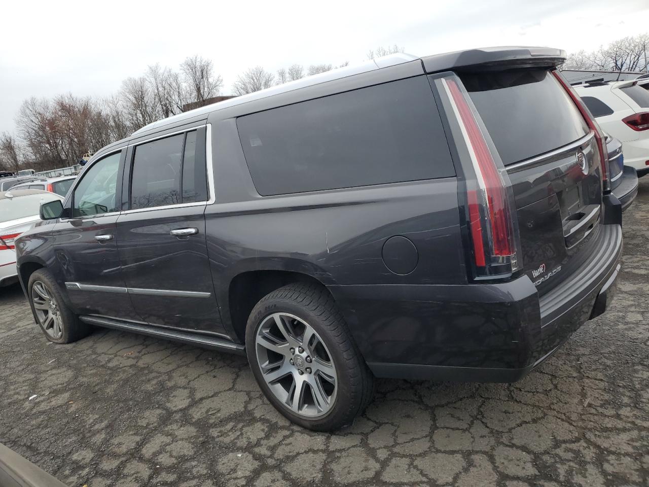 VIN 1GYS4JKJ8FR287434 2015 CADILLAC ESCALADE no.2