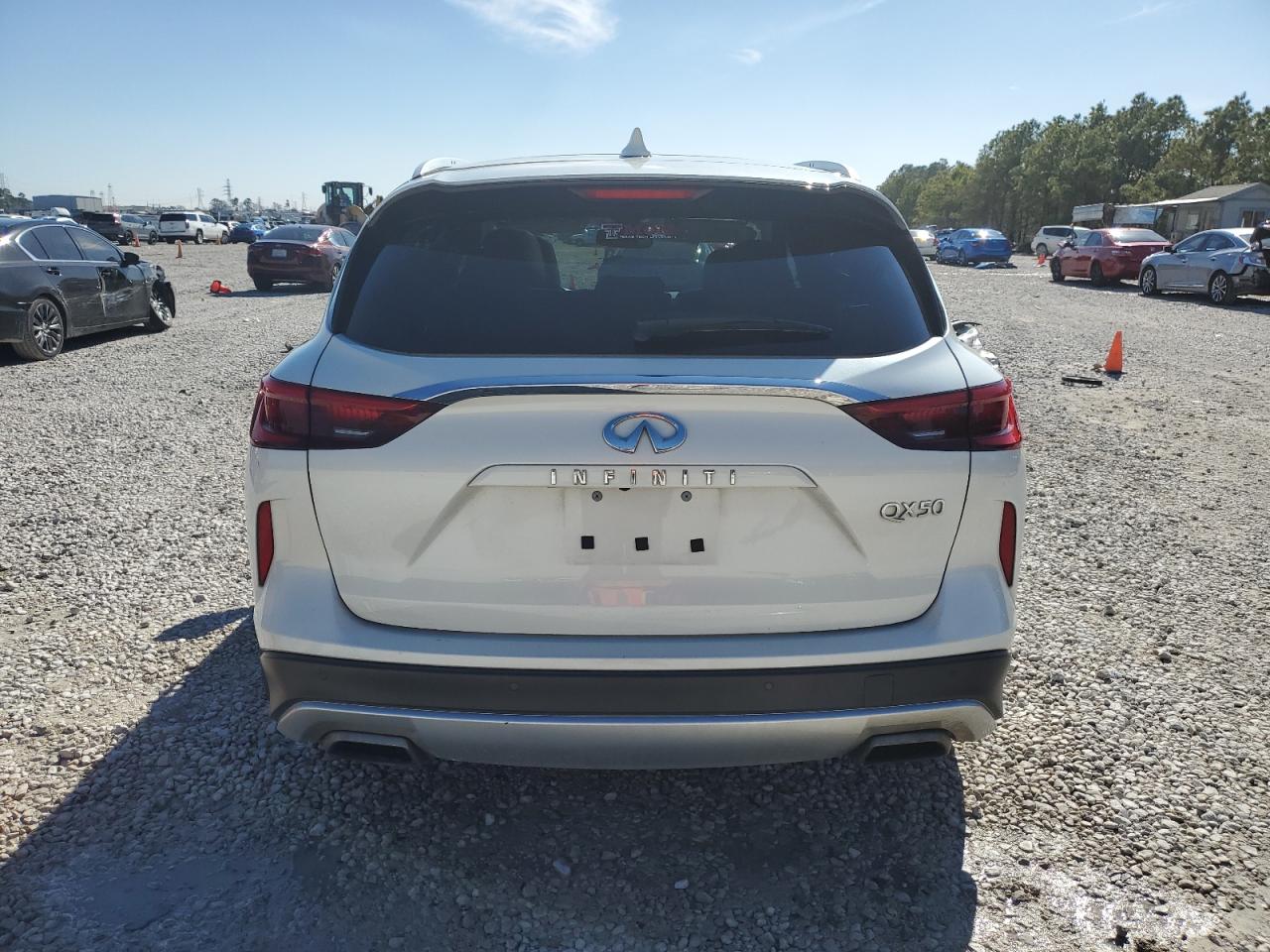 2019 Infiniti QX50 - Image 6