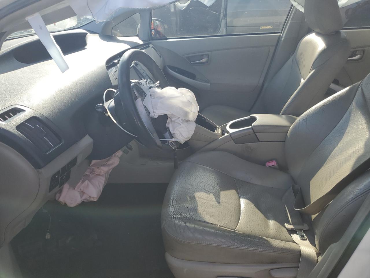 2013 Toyota Prius - Image 7