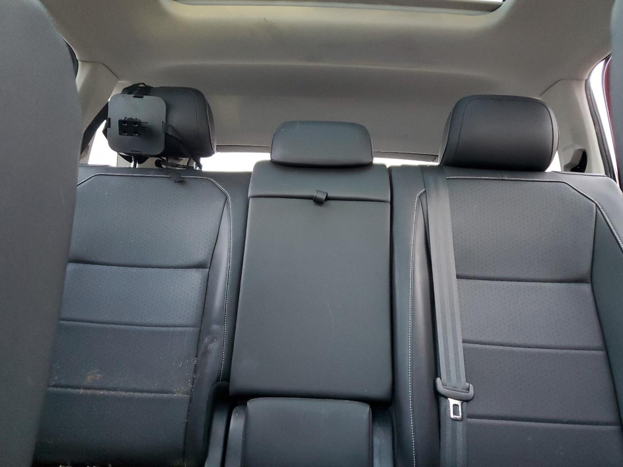 2021 Volkswagen Tiguan - Image 10