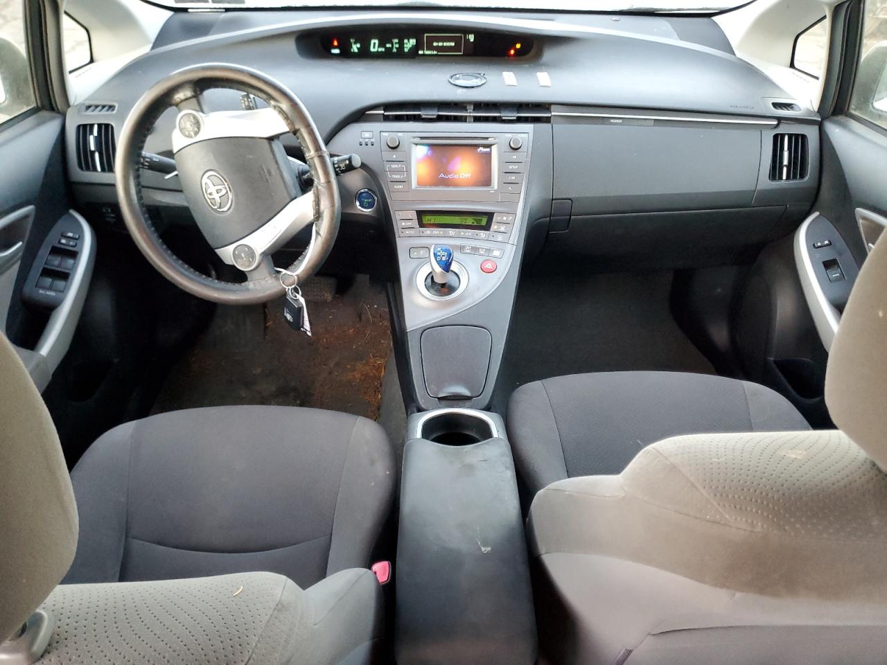 2012 Toyota Prius - Image 8