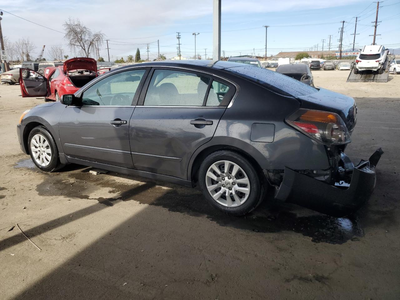 2010 Nissan Altima - Image 2