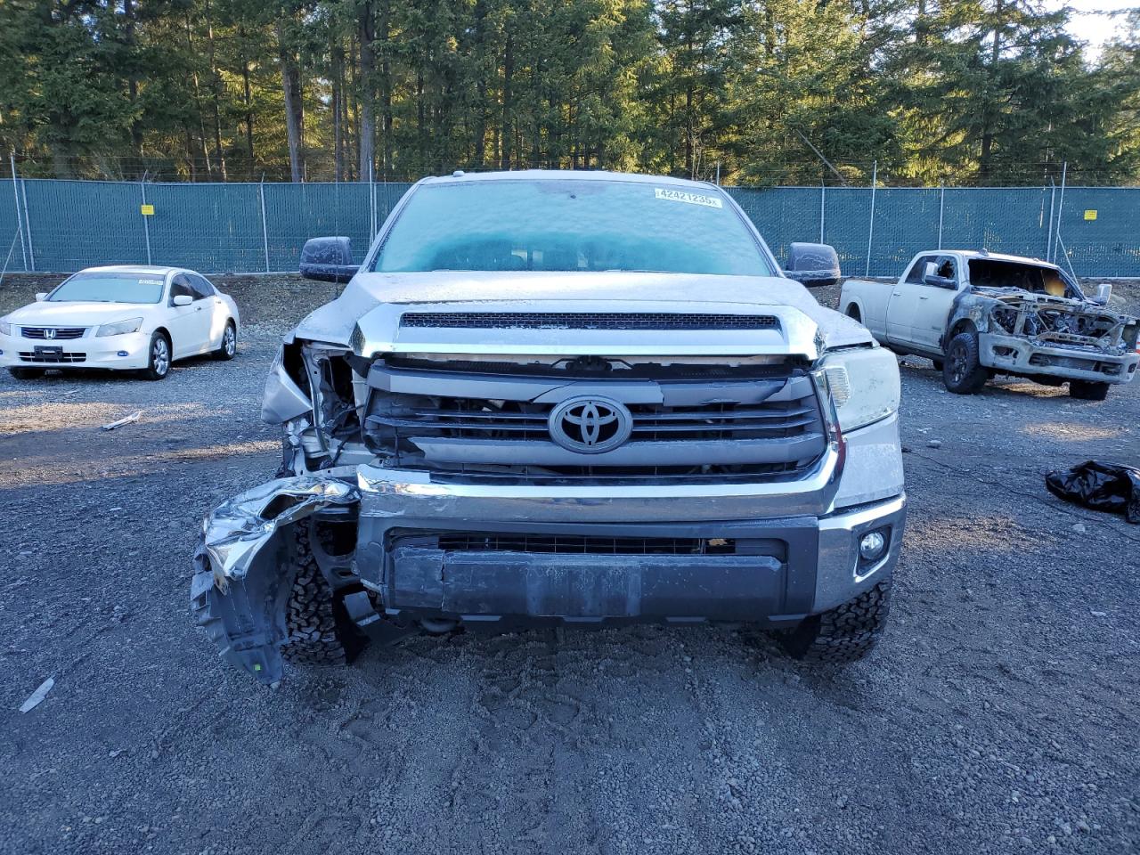 2015 Toyota Tundra - Image 5