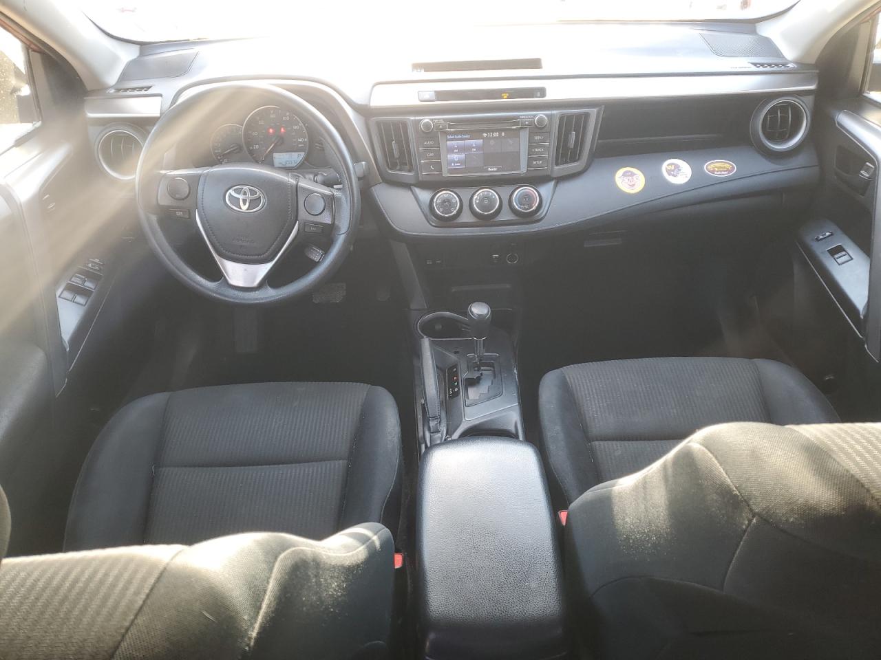 2016 Toyota RAV 4 - Image 8