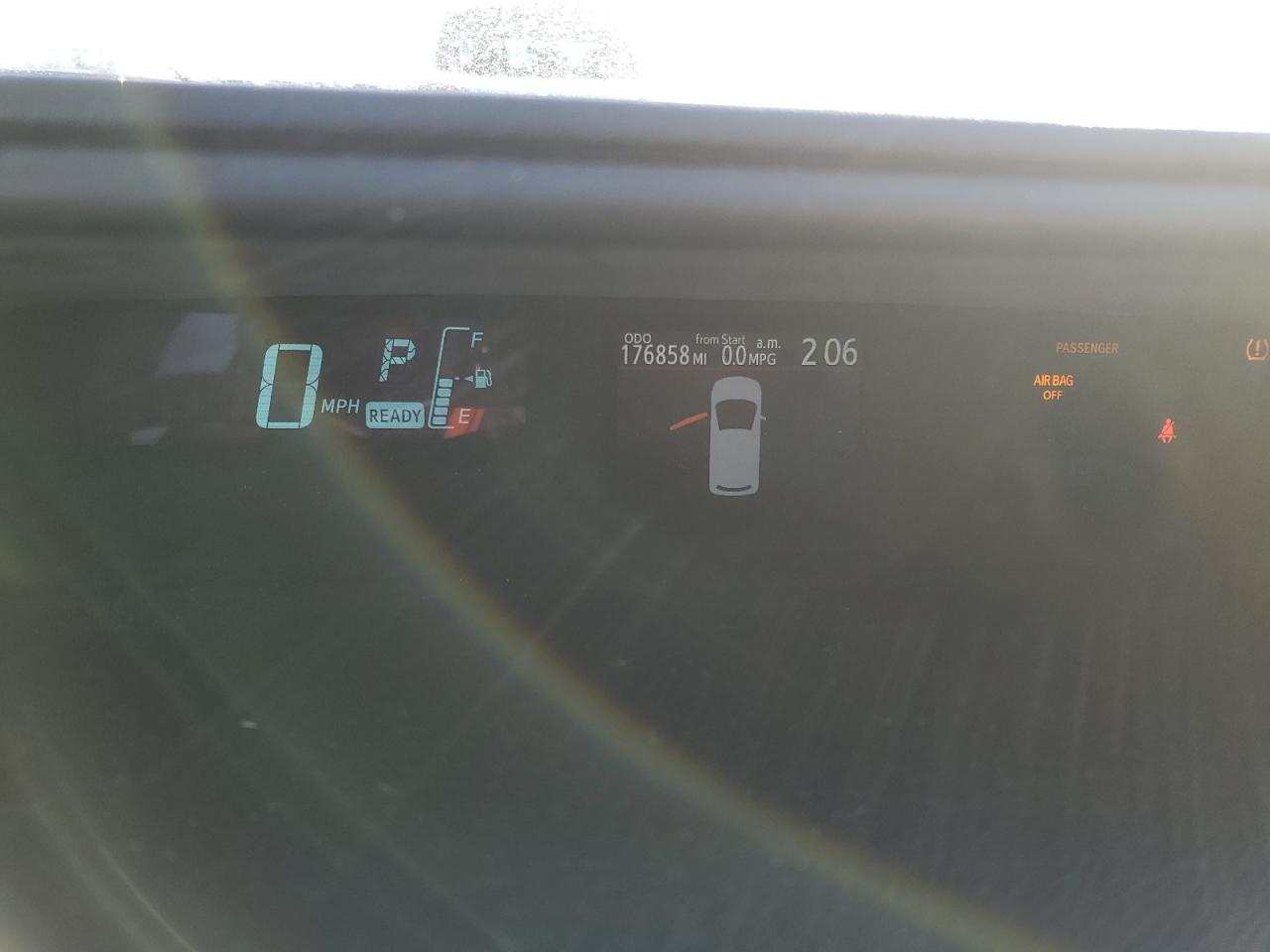 2014 Toyota Prius - Image 9