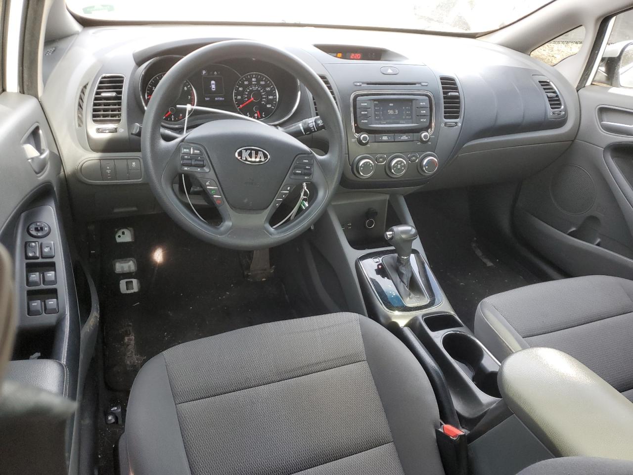 2018 Kia Forte - Image 8