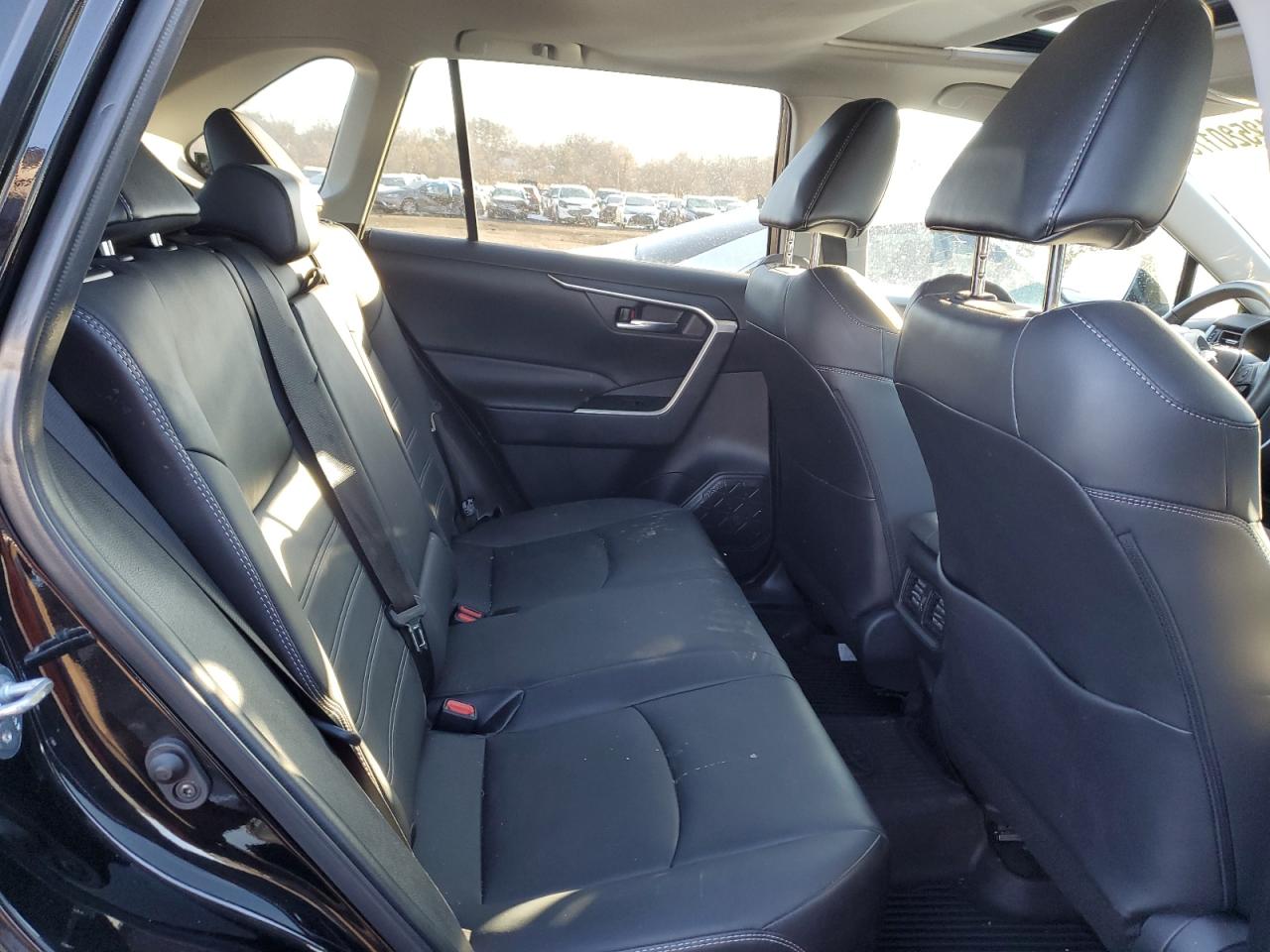 2021 Toyota RAV 4 - Image 11
