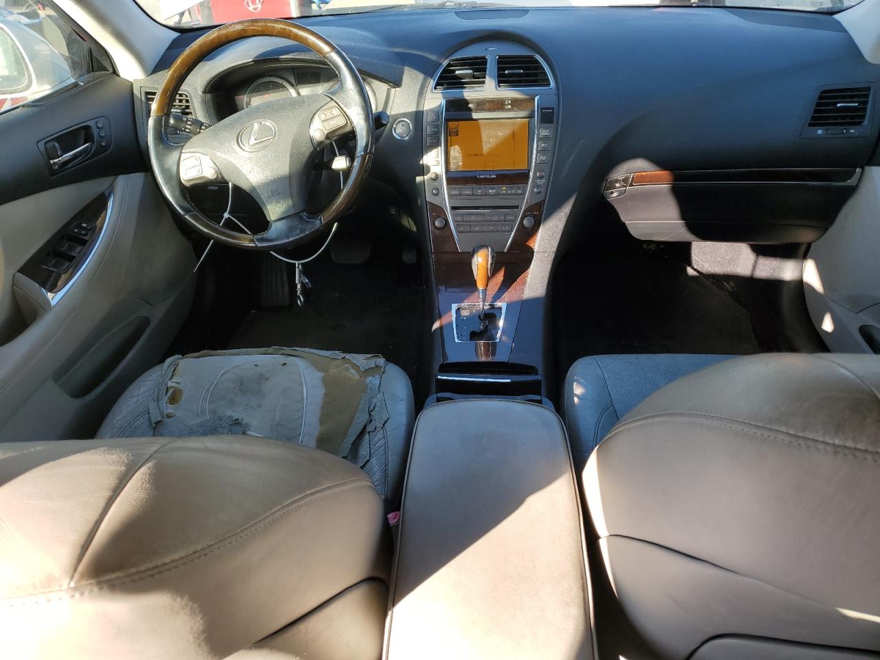 2012 Lexus ES - Image 8