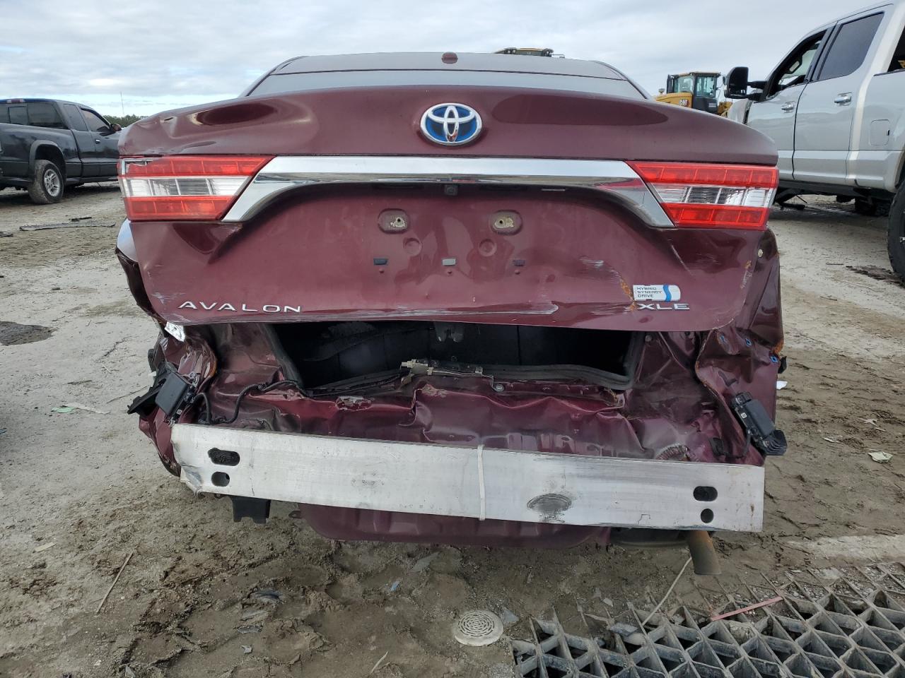 2015 Toyota Avalon - Image 6
