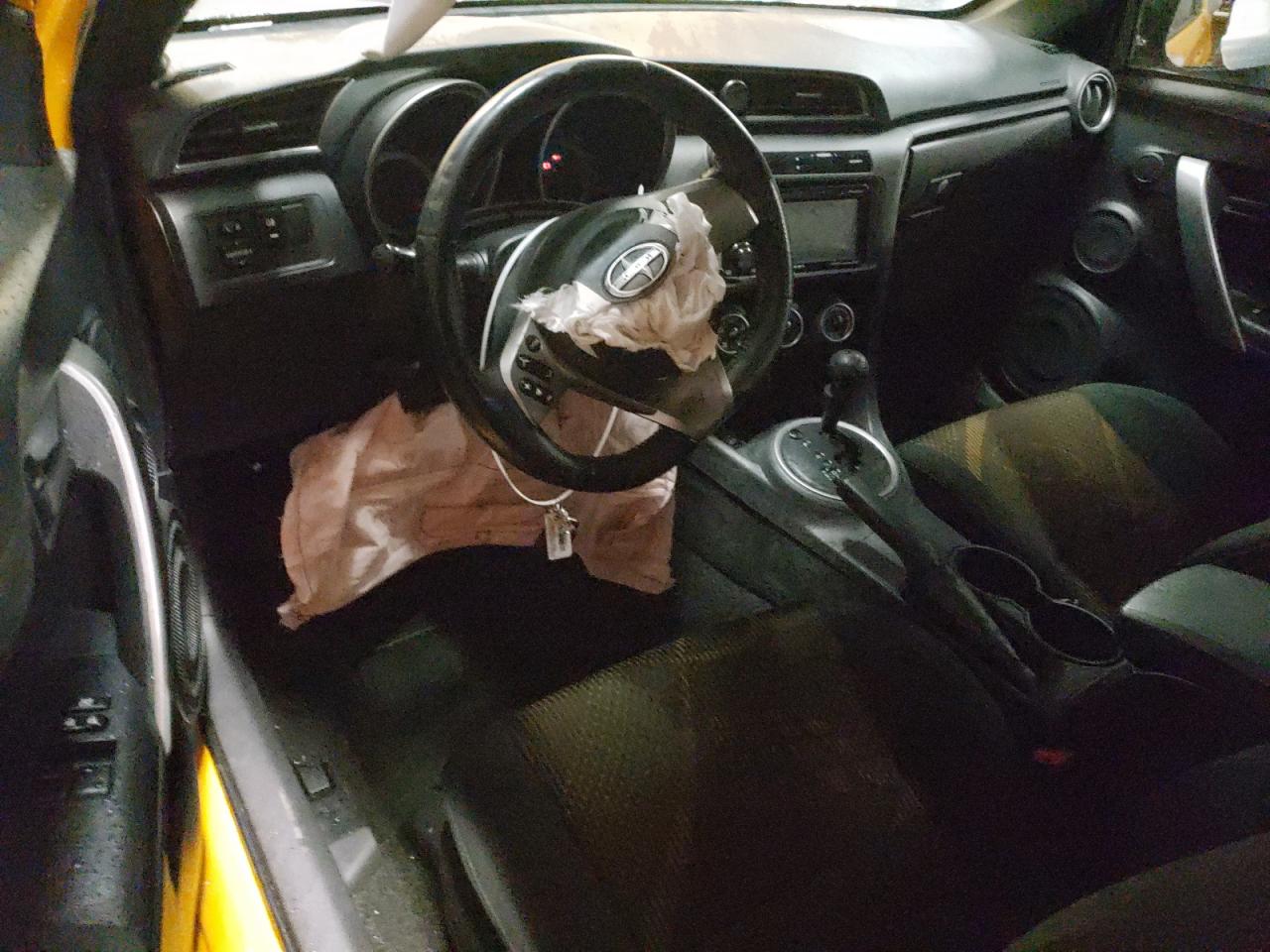 2012 Toyota tC - Image 8