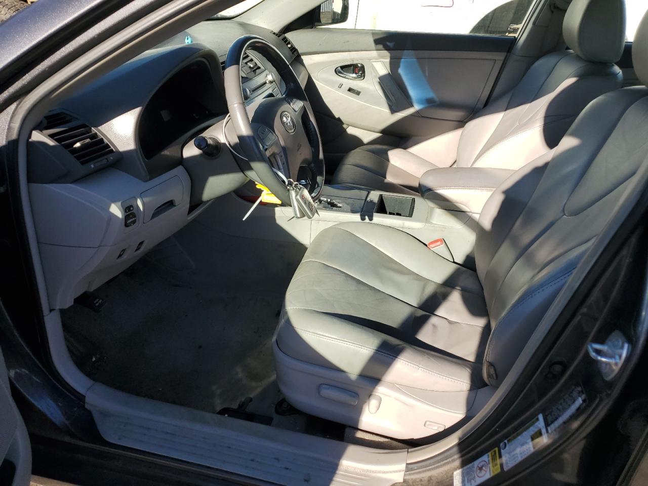 2009 Toyota Camry - Image 7